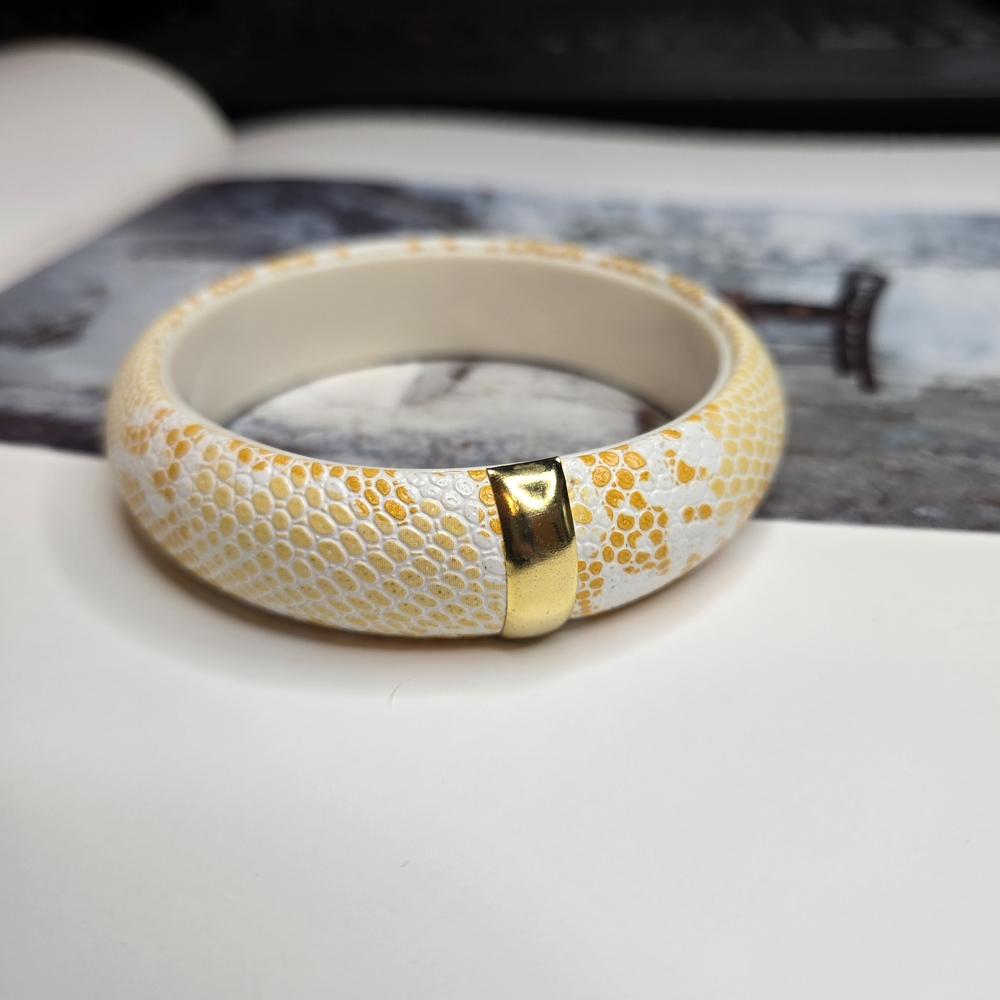NWOT Vintage Elegant Snake Bangle Bracelet Snake Skin